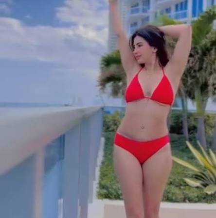 meetali-kalher-two-piece-pic