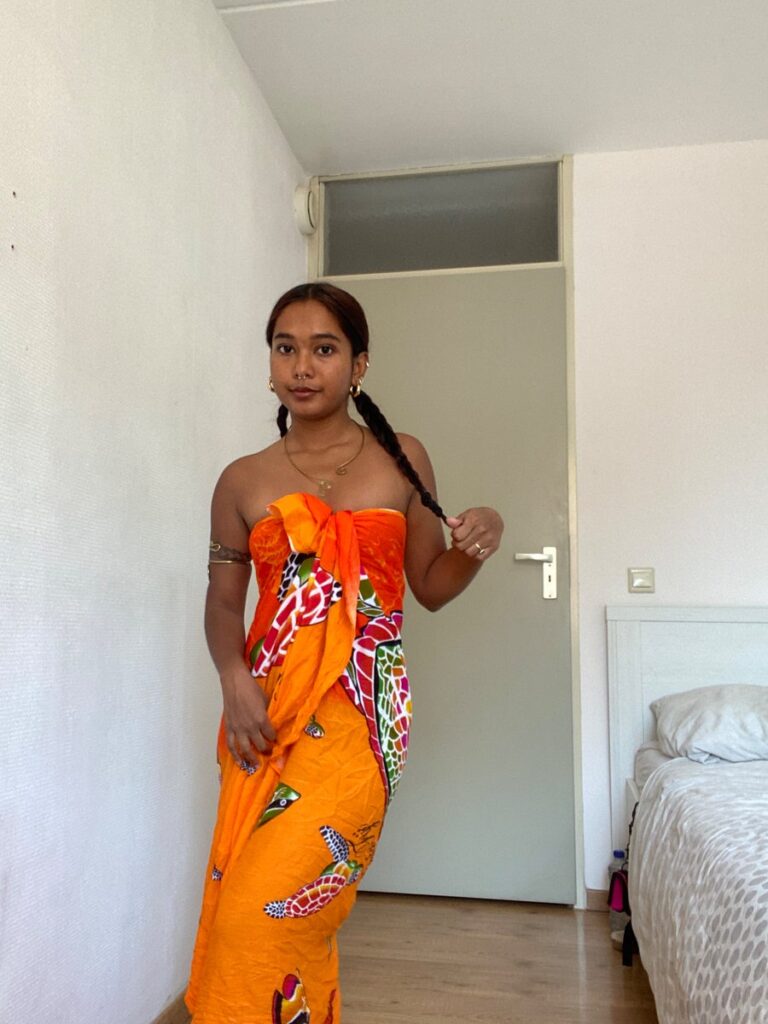 mia z saree